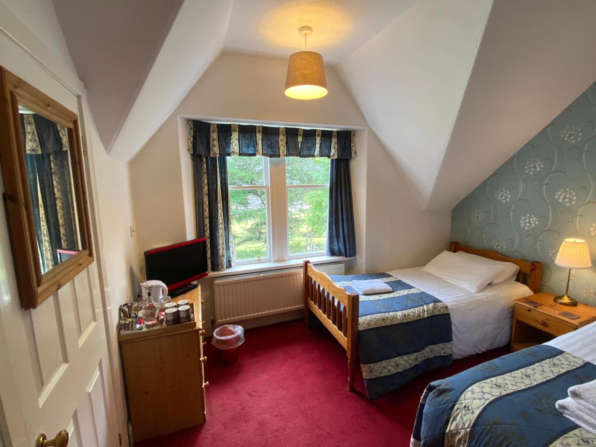 Glenan Lodge Self Catering Tomatin Dış mekan fotoğraf